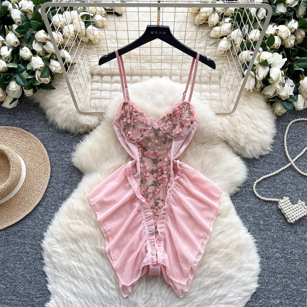 Sexy Slim Spliced Embroidered  – Summer Clothing For 70 Year Old Woman Bewertung und Preis